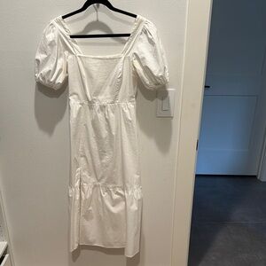 Elegant White Puff Sleeve Dress